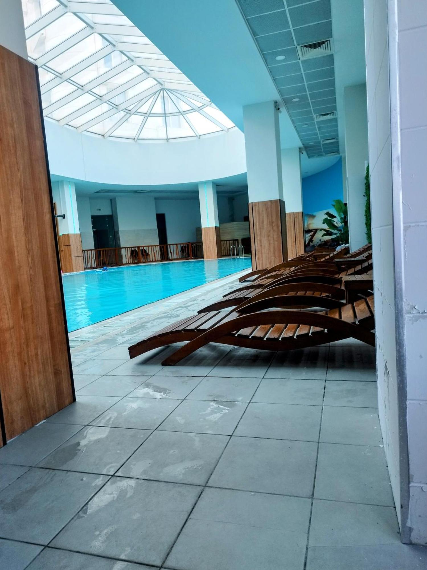 Skopje Sky City 19Th Floor Twin & 12Th Floor & 25Th & 33 Floor Apartments & With Pool & Spa & Gym & Parking Included In Price Luaran gambar