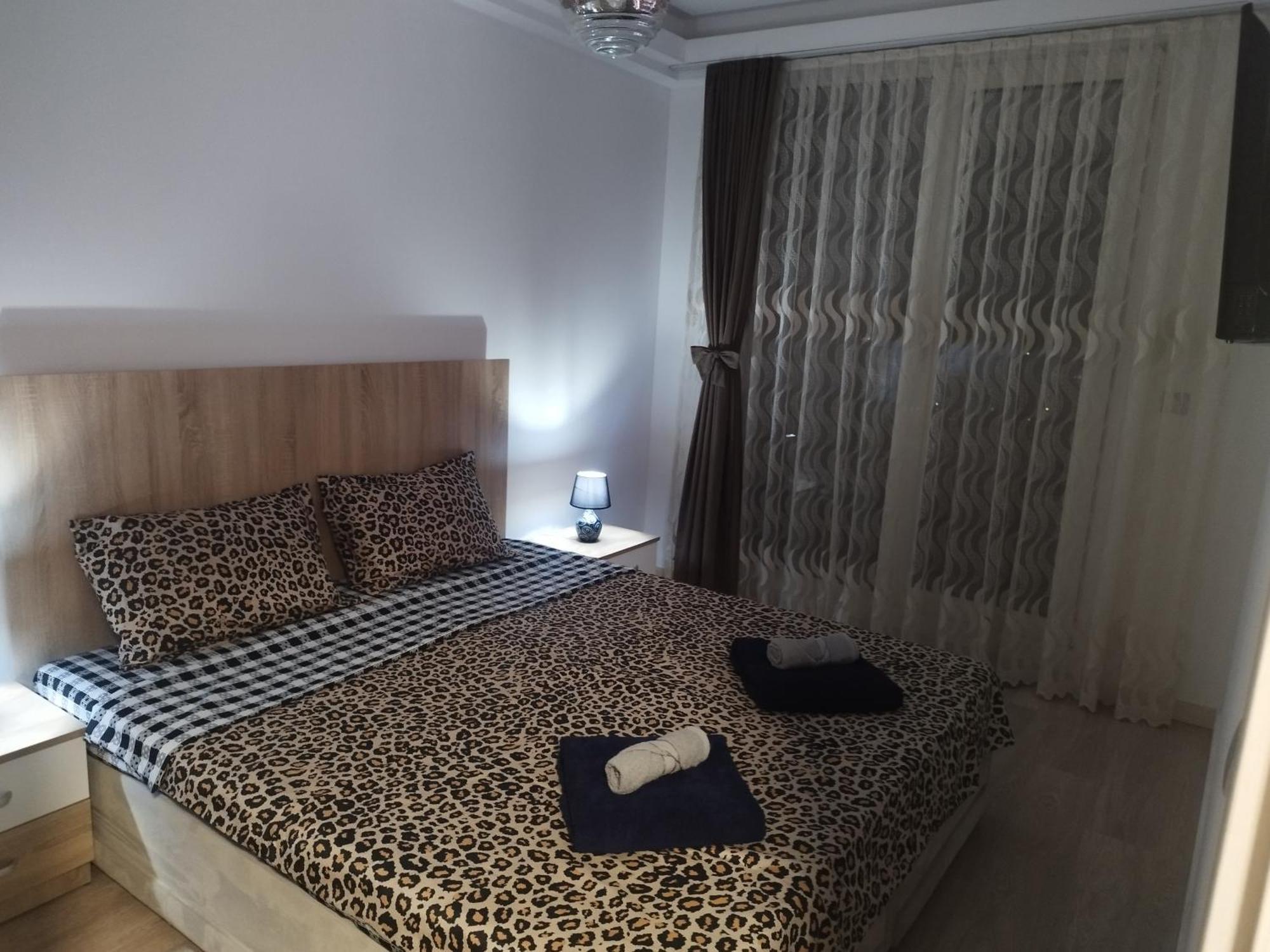 Skopje Sky City 19Th Floor Twin & 12Th Floor & 25Th & 33 Floor Apartments & With Pool & Spa & Gym & Parking Included In Price Luaran gambar
